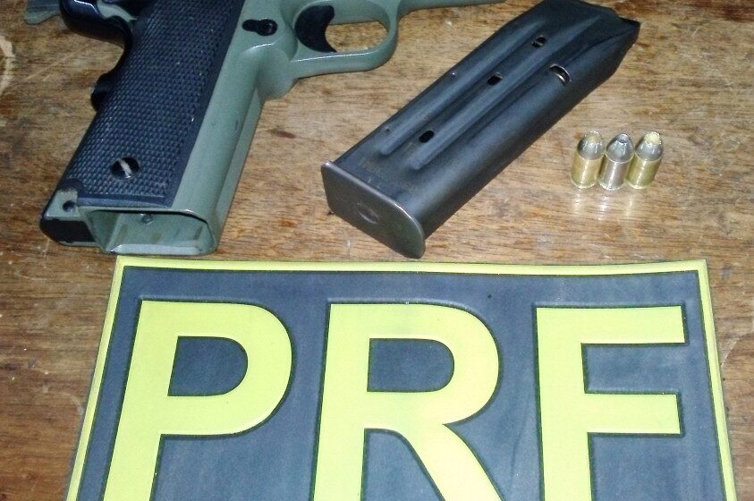 Polícia Rodoviária Federal apreende arma de fogo com motorista alcoolizado