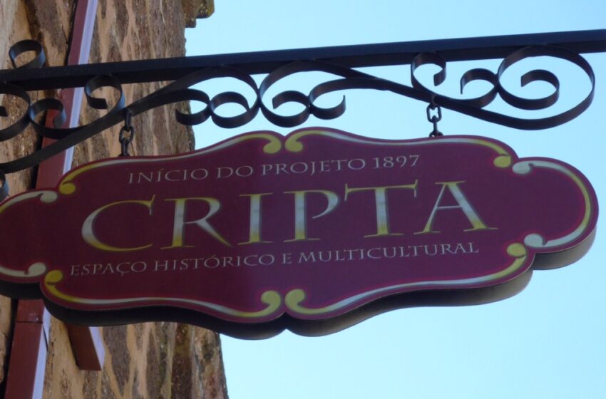 Cine Cripta tem programação especial durante a Feira do Livro