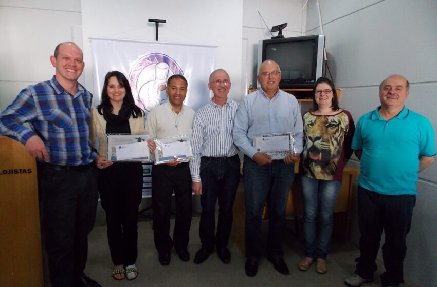  CDL entrega certificados e renda a entidades beneficiadas pela edição de Homens na Cozinha 2013