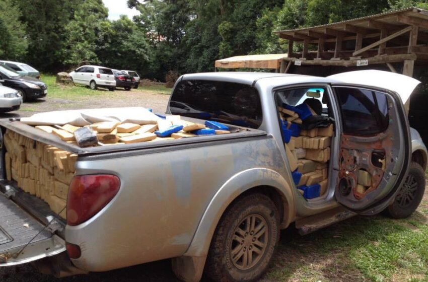 PRF apreende uma tonelada de maconha em camionete que veio do Paraná