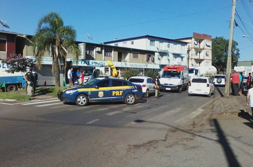 Idosa é atropelada por veículo na Rotatória da Júlio com Militar
