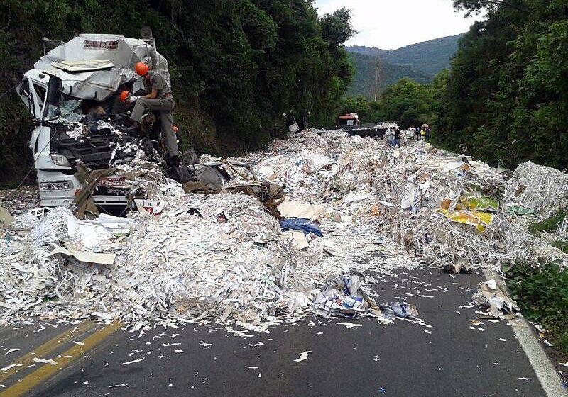 Mais um caminhoneiro morre na RS – 122 em Flores da Cunha