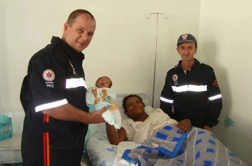 Criança nasce a caminho do hospital
