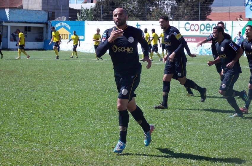 Glória Vence na estreia da segunda fase