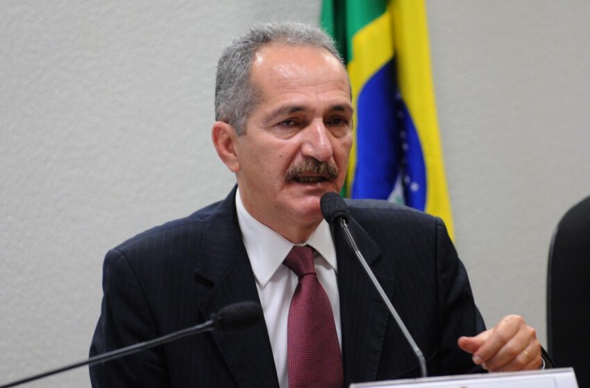 Para Aldo Rebelo, parte da mídia faz campanha contra a Copa