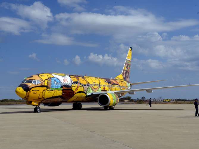 Seleção terá avião temático com grafite de Os Gêmeos na Copa