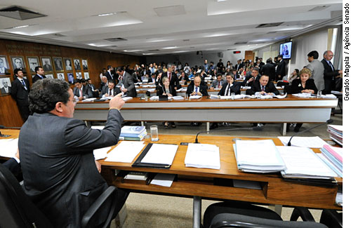 CCJ aprova poder de polícia para guardas municipais