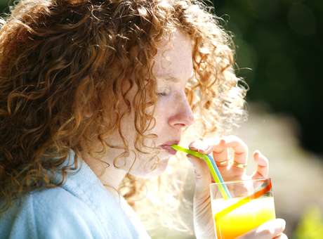 Sucos podem levar crianças à obesidade e diabetes