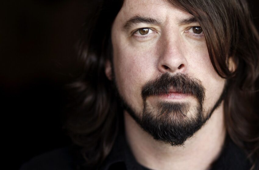 Dave Grohl detona reality shows musicais como The Voice e American Idol