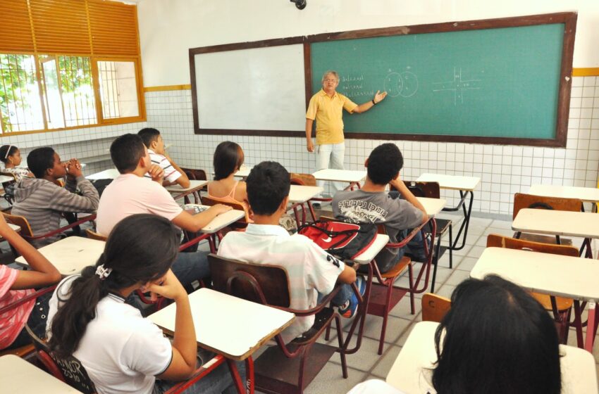 TJ aprova pagamento de adicional noturno para professores do Estado