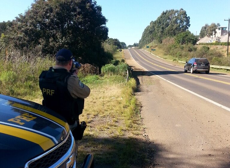 6ª Delegacia de Polícia Rodoviária Federal realizou primeira fiscalização de velocidade da Operação Hermes