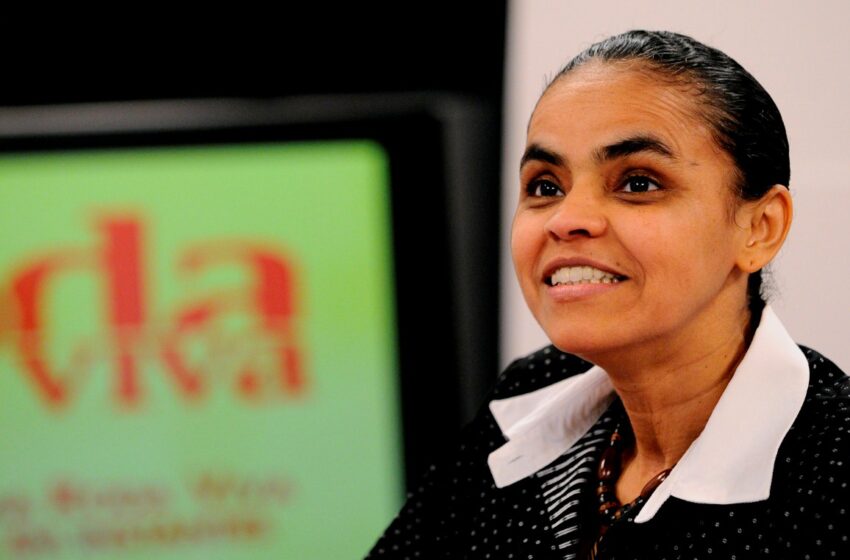 Marina se defende de ataques e diz que Dilma também mudou programa de governo