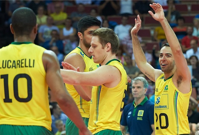 Brasil domina a Bulgária e mantém invencibilidade no Mundial de vôlei