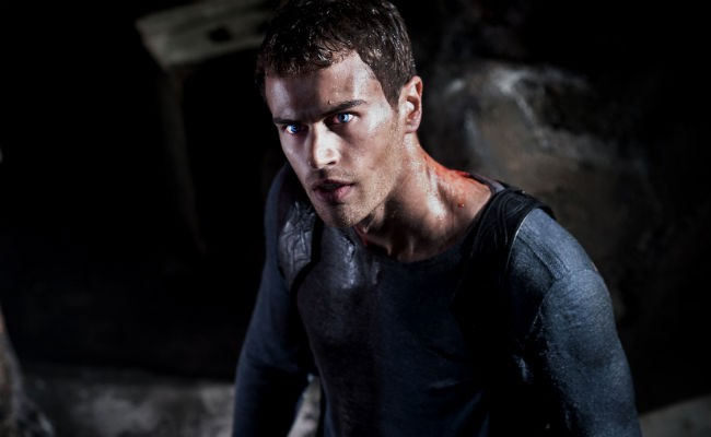 Theo James será o protagonista do novo Anjos da Noite