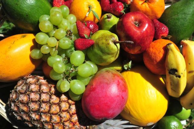  Comer cinco porções de frutas e verduras por dia ajuda a prevenir a depressão