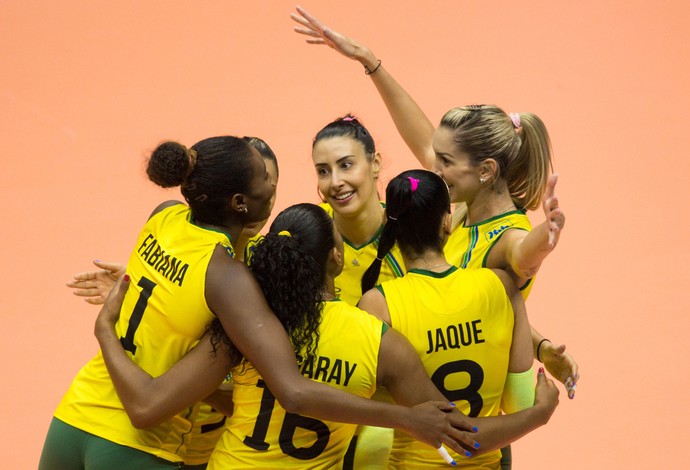  Brasil mostra força do conjunto, bate Canadá e avança à 2ª fase do Mundial