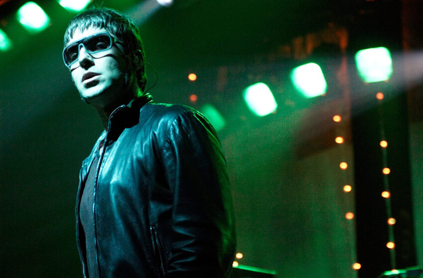  Ex-Oasis Liam Gallagher revela ter quase morrido por causa de um M&M azul