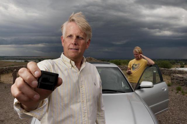  Engenheiro inventa sistema para impedir que motoristas usem celular
