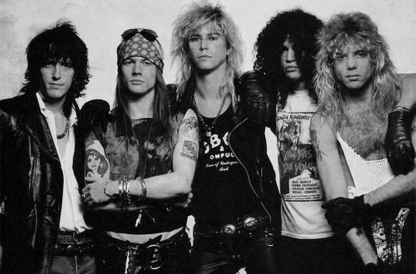  Jornalista Eddie Trunk diz ter fontes que garantem reunião do Guns N’ Roses clássico