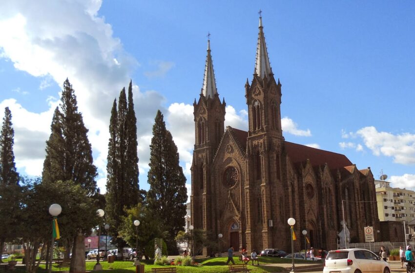  Catedral Nossa Senhora da Oliveira volta as atividades normais