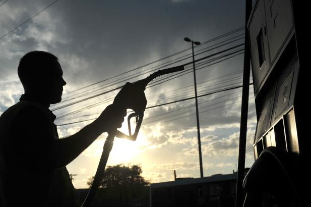 Petrobras reajusta gasolina em 3% e diesel em 5%