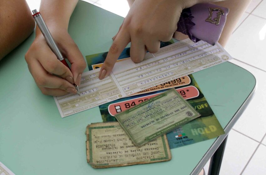 Prazo para eleitores justificar o não comparecimento as urnas no primeiro turno termina hoje