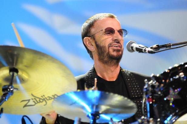  Ringo Starr anuncia novo disco pelo YouTube