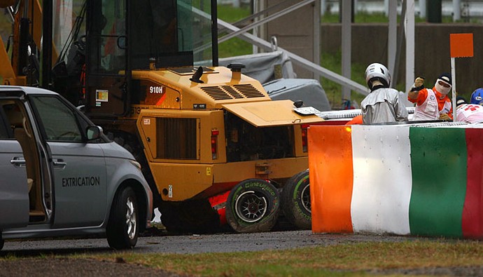  Por causa de acidente de Bianchi, F-1 antecipa largada de 5 provas em 2015