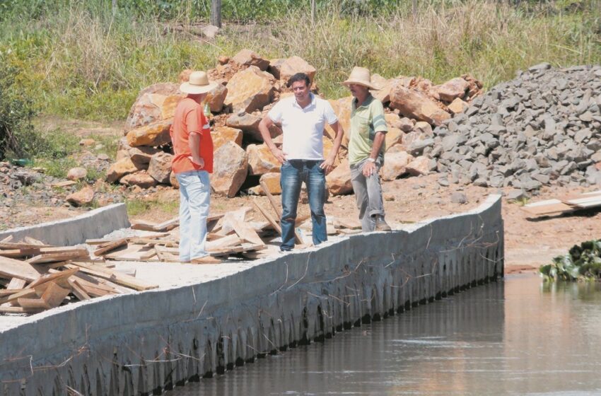 Reforma do pranchão sobre o Rio Bernardo José em Lagoa Vermelha está em fase final