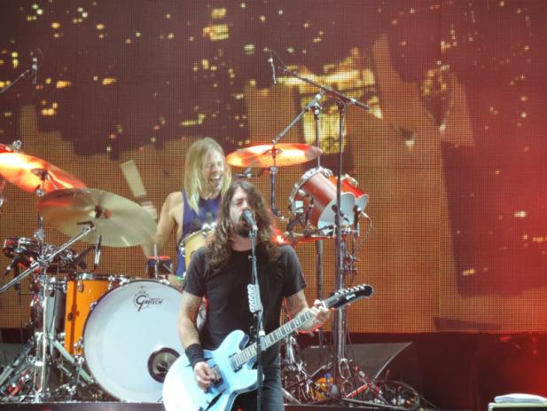  Foo Fighters esbanja energia no primeiro show em Porto Alegre