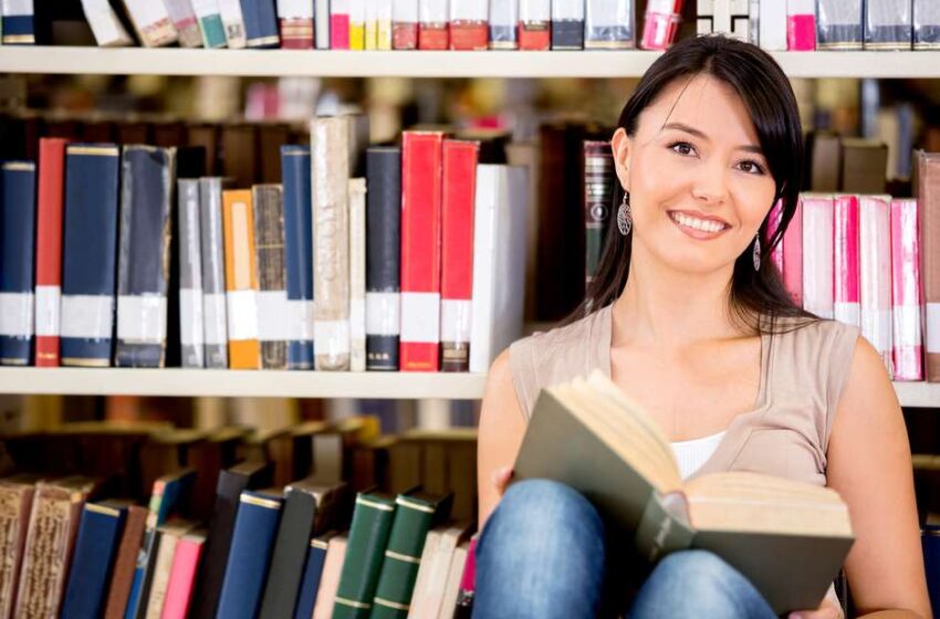 MEC distribuirá 150 milhões de livros didáticos pelo País