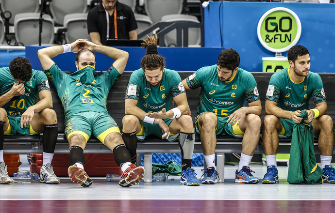 Brasil faz jogo duro contra Croácia, mas é eliminado por apenas um gol