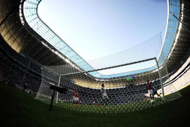  Crise financeira faz OAS baixar preço de venda da Arena ao Grêmio