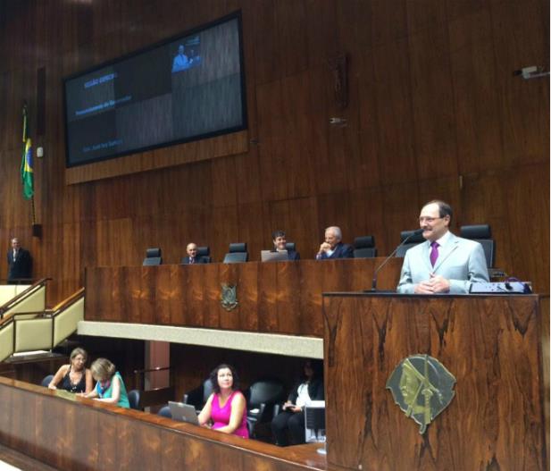  Em discurso na Assembleia, Sartori pede solidariedade entre os poderes