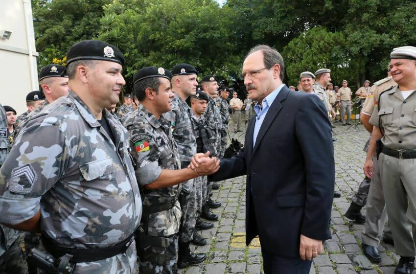  Governo presta homenagem a 70 policiais militares que atuam na Serra