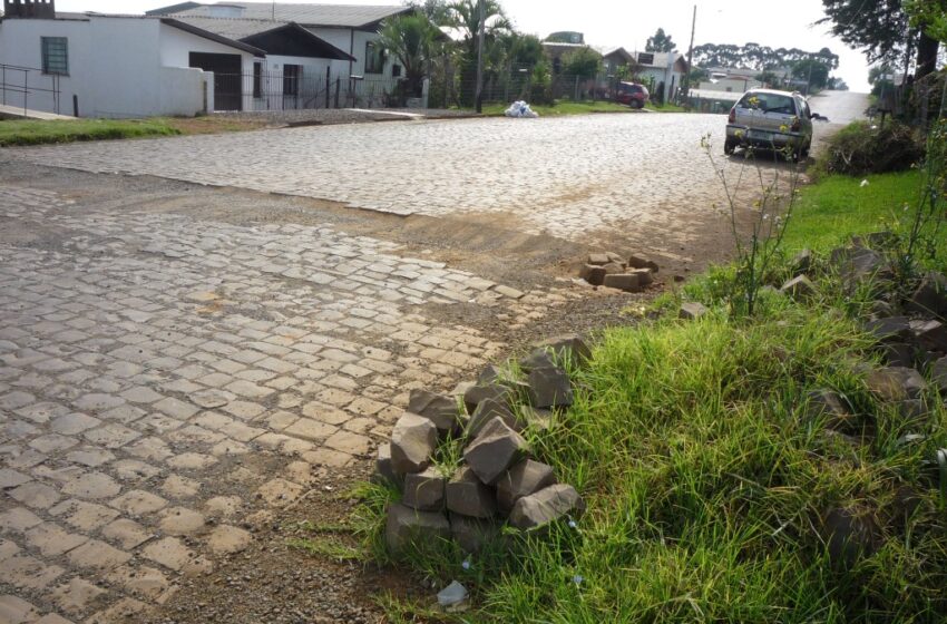 Vala aberta na Siqueira Campos é motivo de reclamação