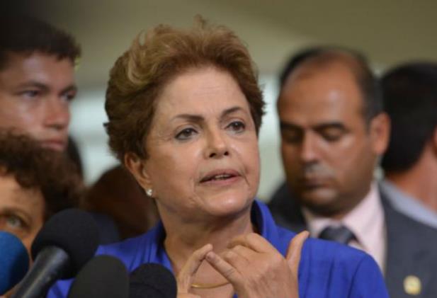 Dilma diz que não tem o menor interesse em restringir manifestações