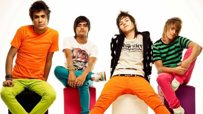 Em baixa, banda Restart anuncia pausa na carreira