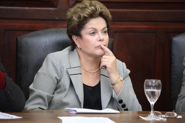 Avaliação do governo Dilma é negativa para 64,8% dos brasileiros, aponta pesquisa