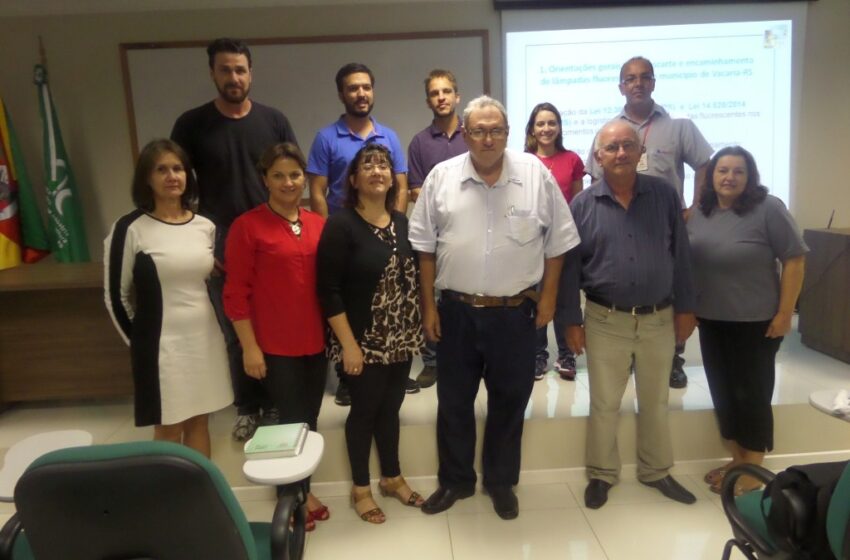 Reunião define regras para recolhimento de fluorescentes