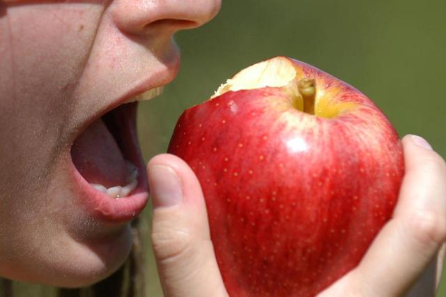  Uma maçã por dia pode prevenir uso de medicamentos, diz pesquisa