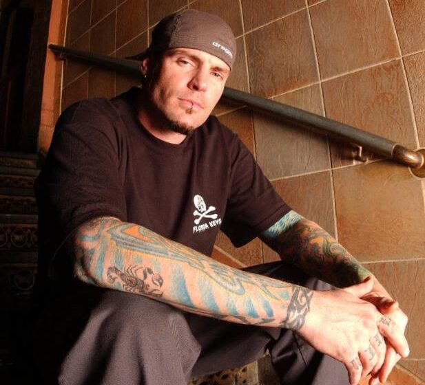 Rapper Vanilla Ice prestará serviço comunitário por roubo nos EUA