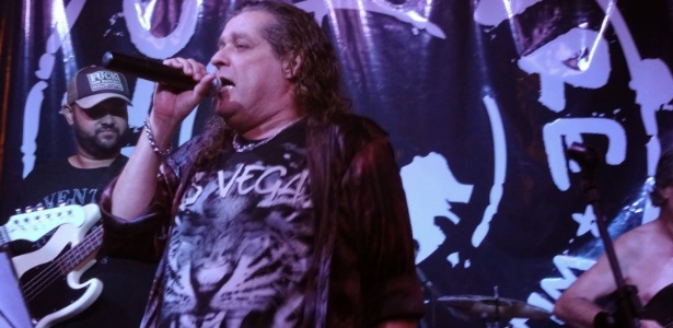  Ex-vocalista do Made in Brazil, Percy Weiss morre em acidente aos 60 anos