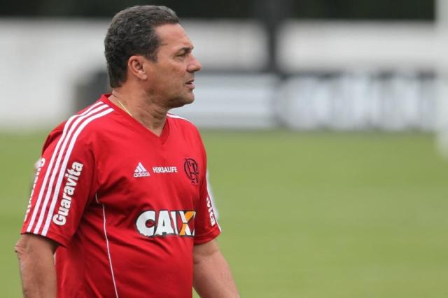Grêmio e Luxemburgo se aproximam para quitação de débito pendente desde 2013