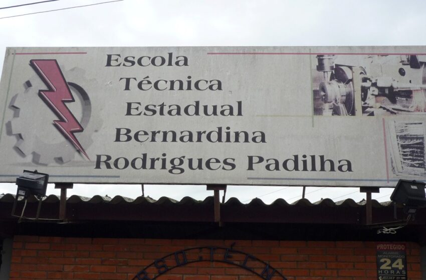  Escola Bernardina Padilha realiza Caminhada da Solidariedade