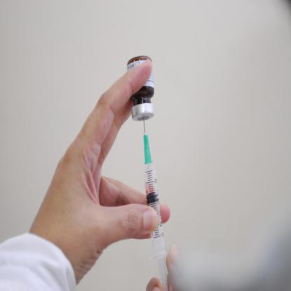  Vacina contra meningite B chega ao RS; dose custa quase R$ 600