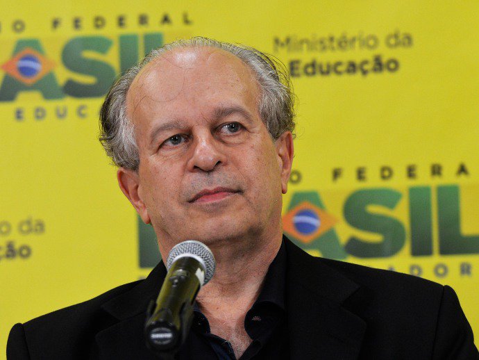 Ministro confirma segunda edição do Fies para este ano