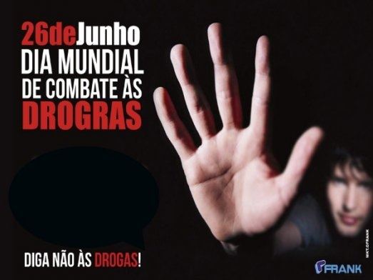 O mundo obscuro das drogas suja as mãos de sangue, destrói vidas e tira o sossego e a paz da alma