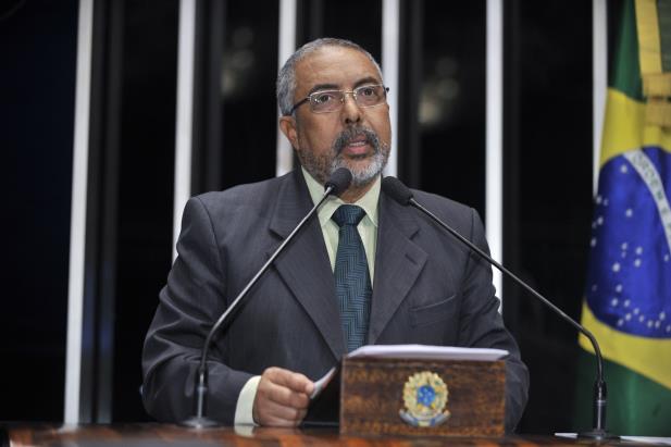 Senadores do PT insistem na derrubada de veto sobre fator previdenciário