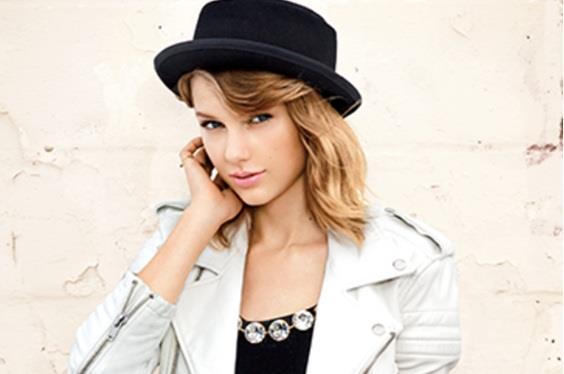 Após críticas, Taylor Swift oferece álbum de forma exclusiva na Apple